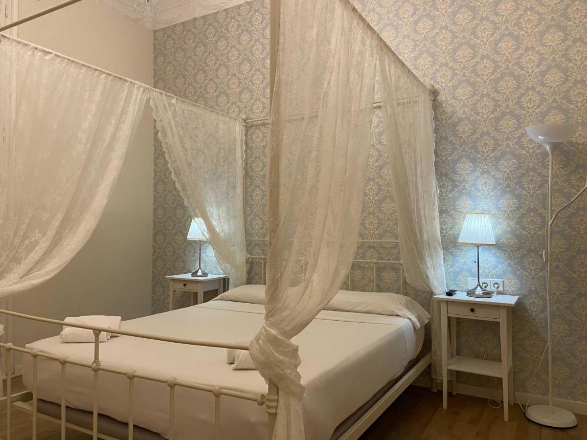 Lumine Luxury Suites By Gaiarooms บาร์เซโลนา ภายนอก รูปภาพ