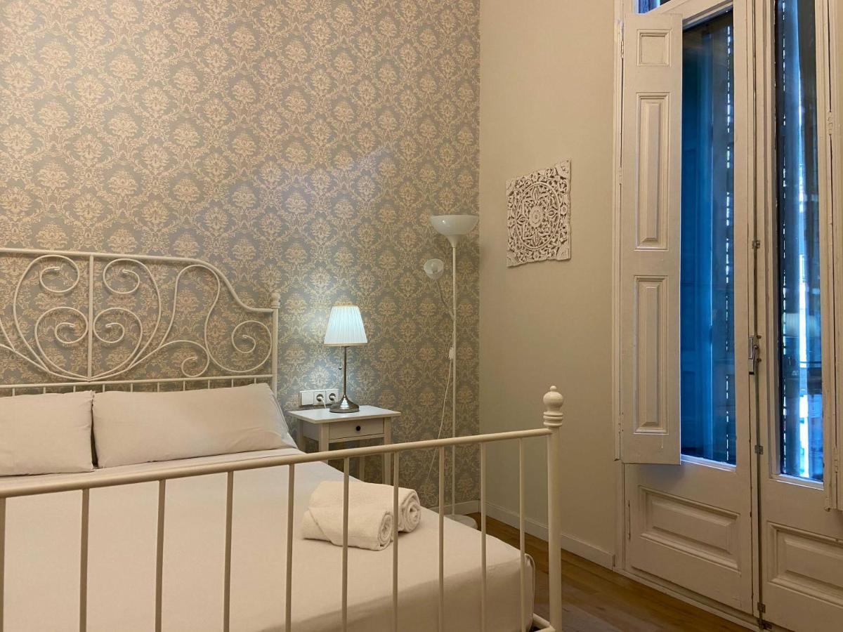 Lumine Luxury Suites By Gaiarooms บาร์เซโลนา ภายนอก รูปภาพ