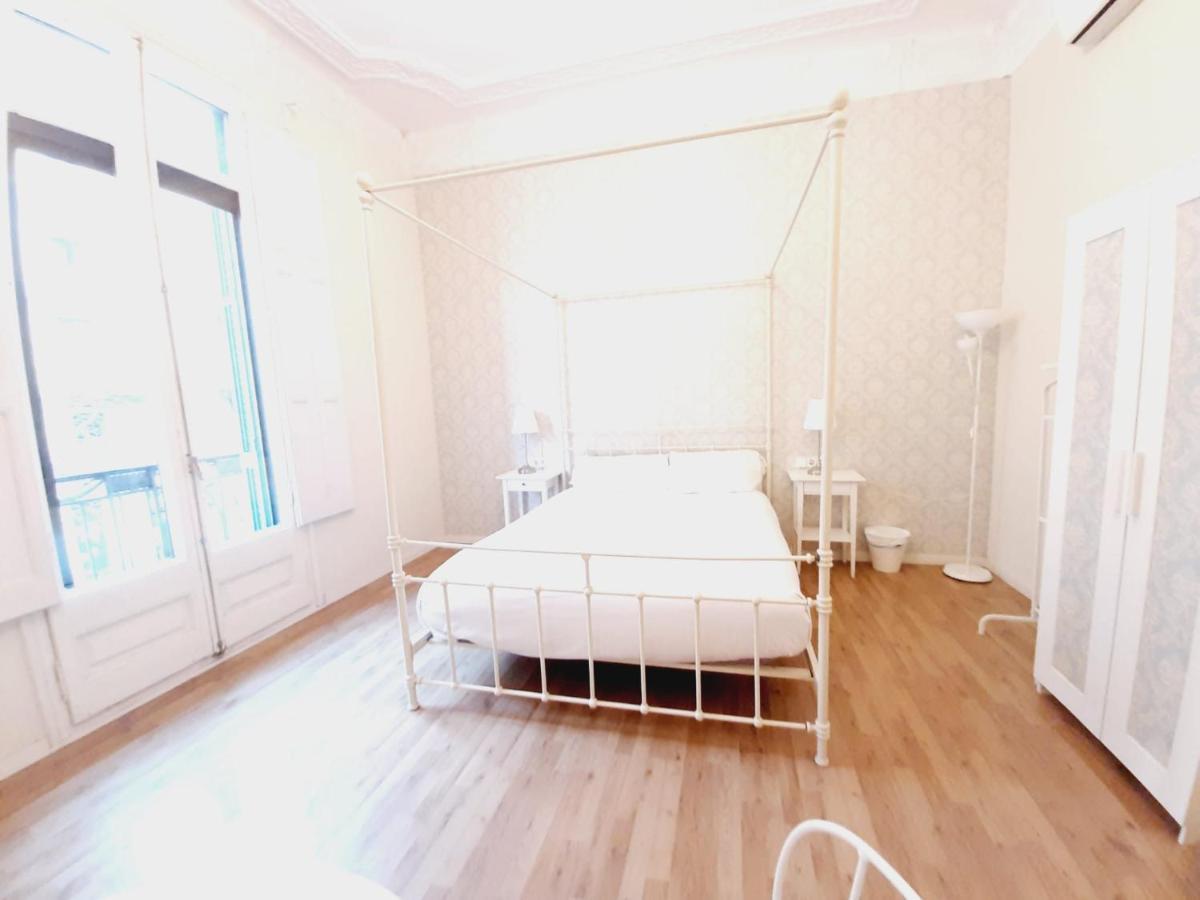 Lumine Luxury Suites By Gaiarooms บาร์เซโลนา ภายนอก รูปภาพ